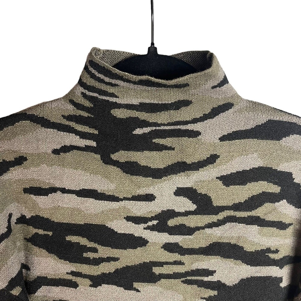 Tahari Camoflauge Mock Neck Long Sleeve Sweater XS - Picture 3 of 6